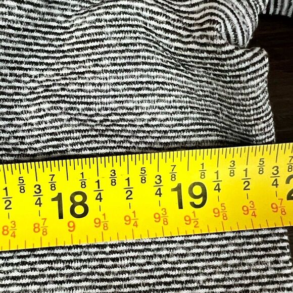 Lululemon Swiftly Tech Long Sleeve Grey Women’s 10 - Picture 2 of 4